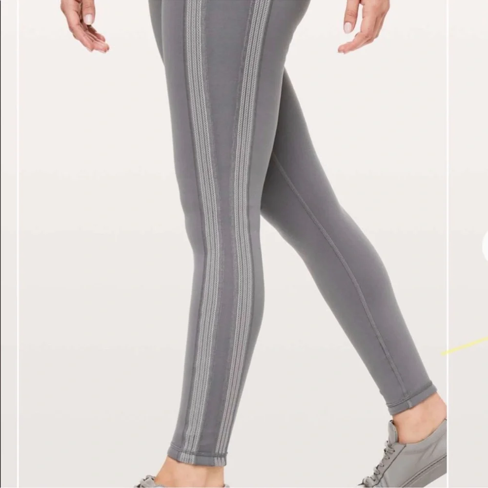 lululemon athletica excellent preowned